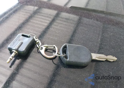 2005 Ford Explorer Sport Trac Adrenalin/Xls/Xlt from USA, damaged, VIN 1FMZU67K85UA98597